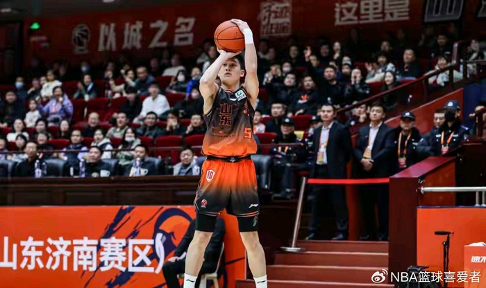 18岁新星王征两战轰出28分，山东队迎来潜力股爆